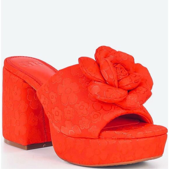 NWT GB Sweet Treat Rosette Daisy Print Satin Platform Sandals Orange Size 8 - Picture 2 of 7